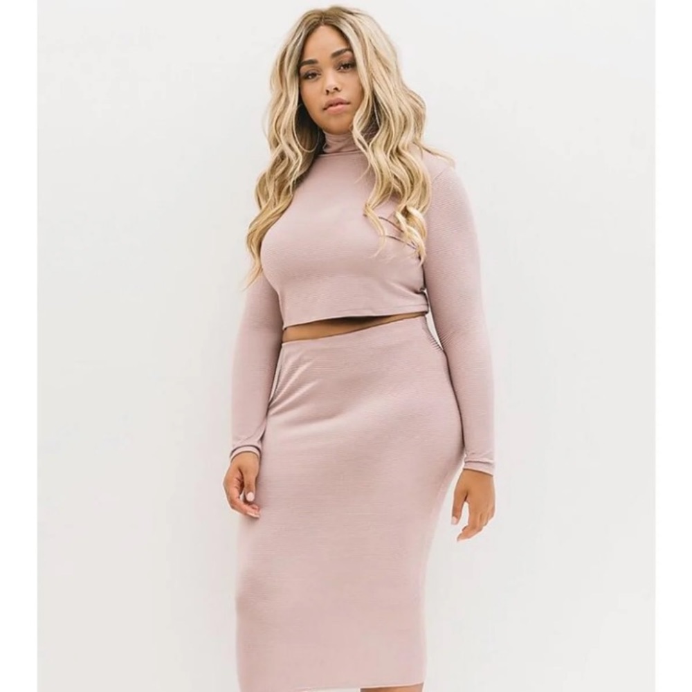 Boohoo X Jordyn Woods Crop Top